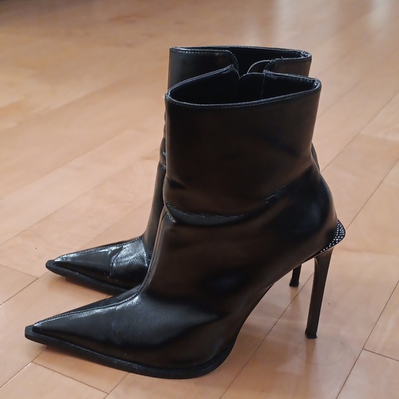 Zara stiletto booties with rhinestones at top of heel - Picture 3 of 3